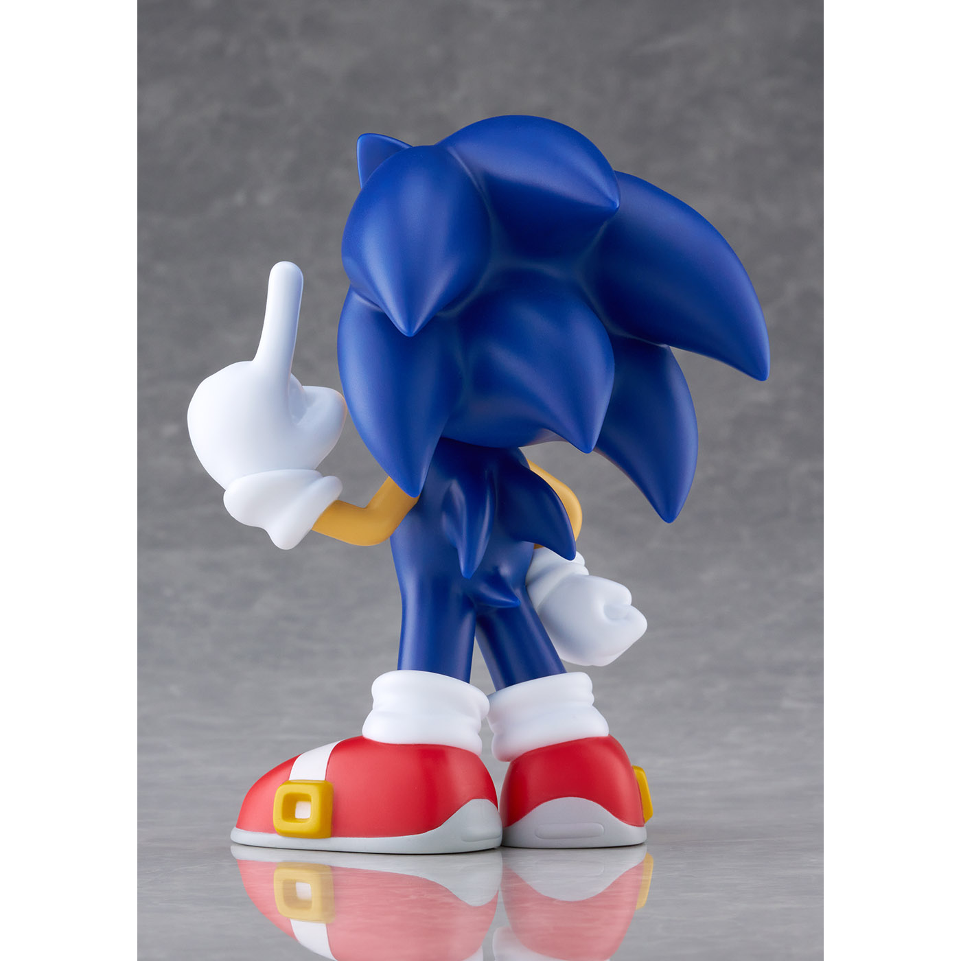 SoftB Half SONIC THE HEDGEHOG