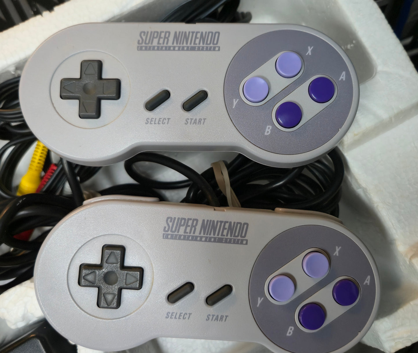 Super Nintendo Entertainment System (SNES) 2 Player Super Mario World Bundle