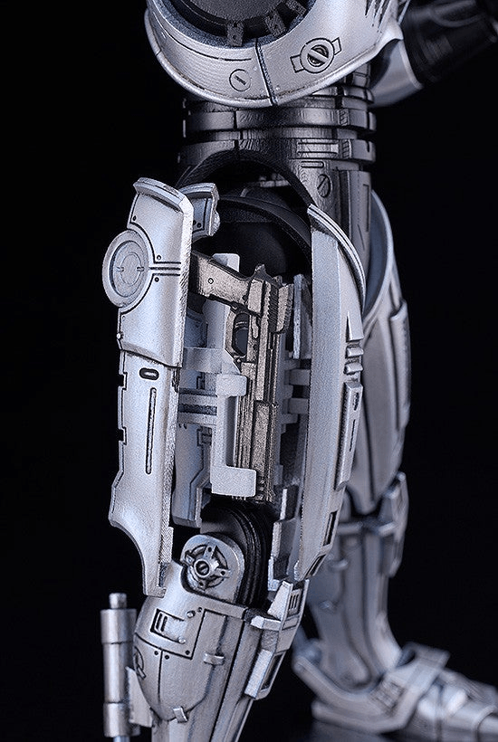 MODEROID RoboCop Model